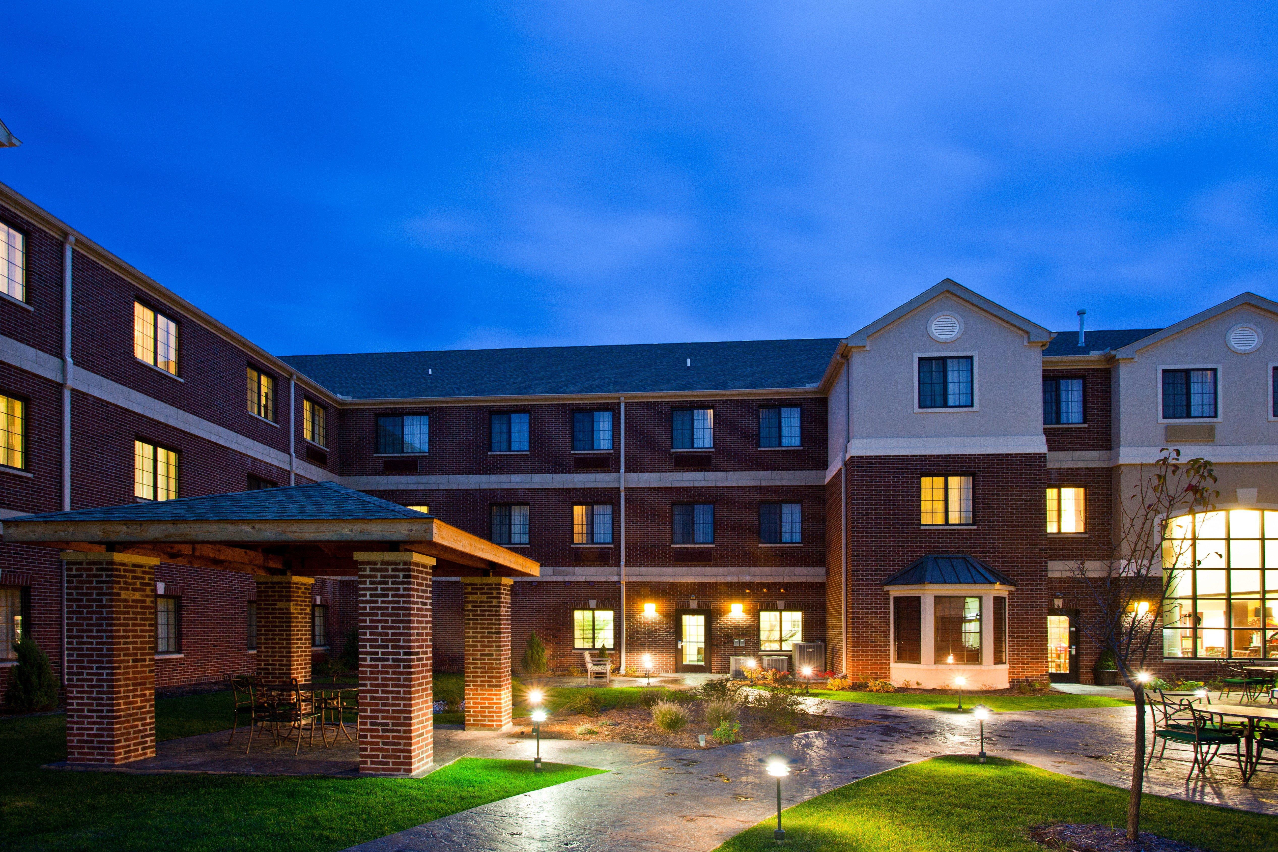 Staybridge Suites Lansing-Okemos By Ihg Exterior foto